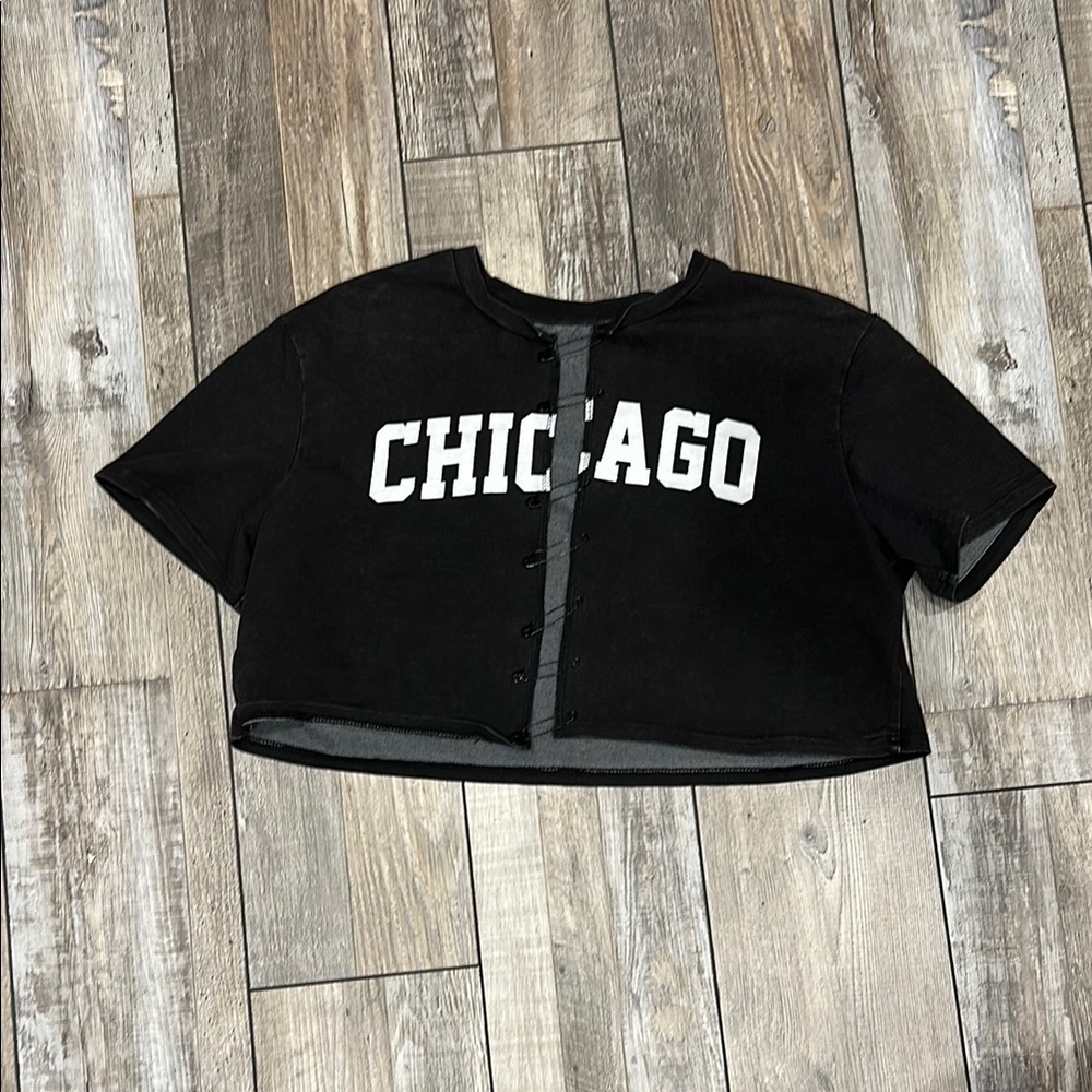 Black Chicago Cropped T-Shirt
